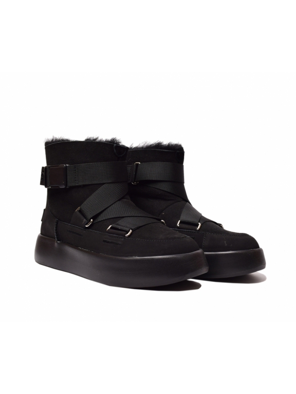 Ugg Classic BOOM BUCKLE Boot - Black 2