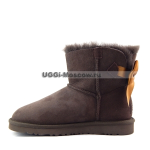 Ugg Women Mini Bailey Bow Medallion - Chocolate